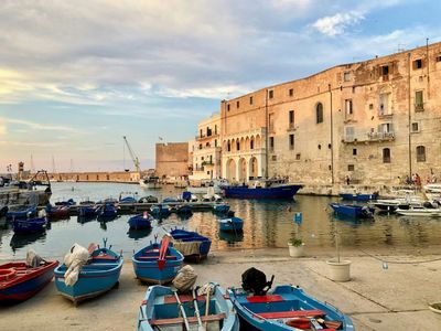 Monopoli: an Audio Tour of Historic Gems