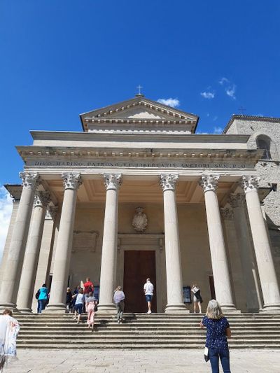 San Marino: A Historic Walking Journey - photo 2