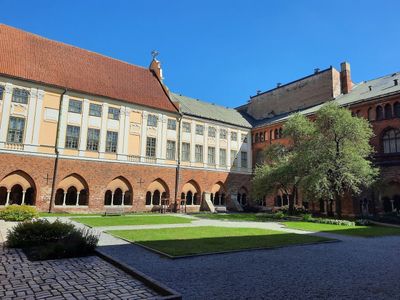 Riga's Old Town: A Historical Walking Adventure - photo 2