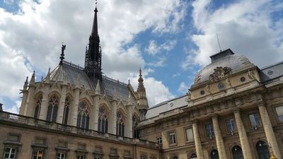 La Sainte-Chapelle: Bijou de l'Architecture Gothique - photo 4