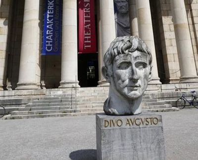 Munich: Audio Tour of Konigsplatz Area - photo 4