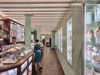 Milan: Self-Guided Audio Walk Through Fashion and Design - photo 3