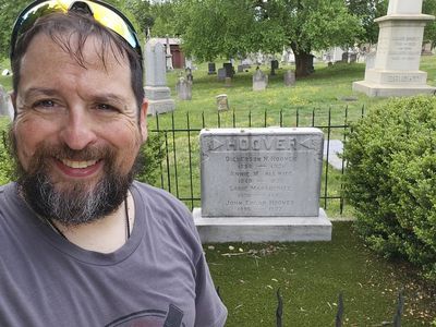 Washington, D.C.: Self-Guided Audio Walk Through Congressional Cemetery - photo 4