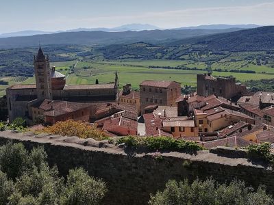 Massa Marittima: Self-Guided Audio Walk Through Medieval Metal - photo 4