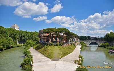 Rome: Self-Guided Audio Walk Through the Tiber and Trastevere - photo 4