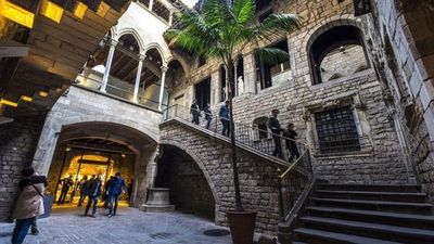 Barcelona's Architectural Marvels with Güell Palace Ticket - photo 4