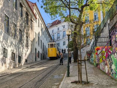 Lisbon: Self-Guided Audio Walk Through Chiado and Castle Heights - photo 4