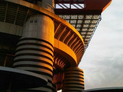 Milan: San Siro Stadium Reserved Entrance - photo 4