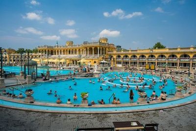 Széchenyi Spa: Entry + Massage + Private Cabin - photo 3