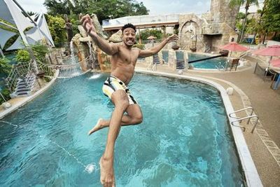 Adventure Cove Waterpark™: Entry Ticket - photo 4