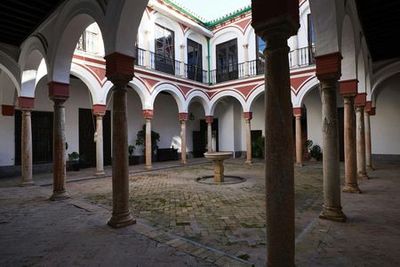 Bucarelli Palace: Entry Ticket - photo 3