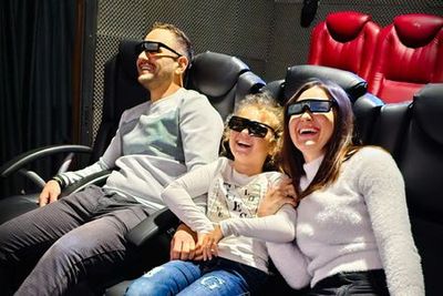 House of Attractions: Glass Maze, 7D Cinema Ride & Vortex Tunnel Entry - photo 4