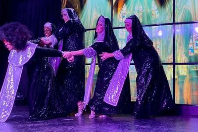 Music Hall Tavern Tenerife: Comedy Drag Show Ticket + Dinner - photo 4