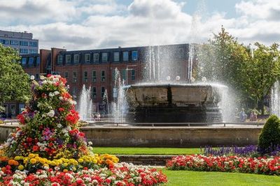 Hull: Self-Guided Audio Walk Through History and Waterfront Life - photo 4