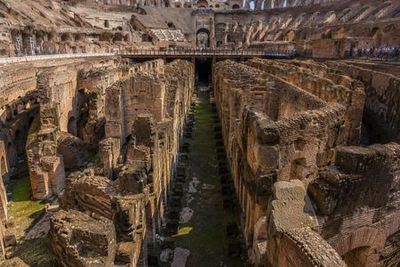 Rome: Colosseum, Roman Forum, Palatine Hill Audio Tour with a City Walk - photo 3