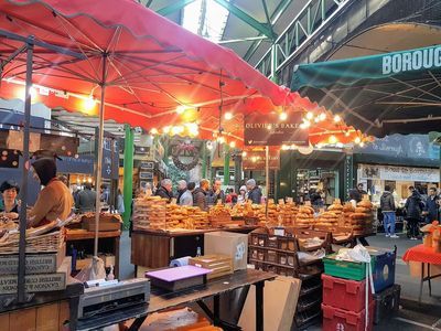 London: Self-Guided Audio Tour Through Bridget Jones’s London - photo 4