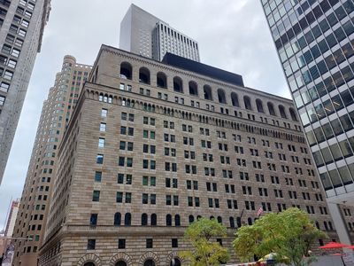 New York City: Self-Guided Audio Walk Through Manhattan Icons - photo 4