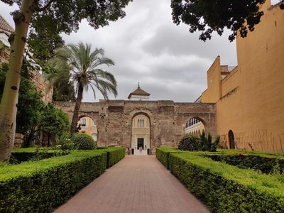 Seville: Self-Guided Audio Walk Through Royal Splendor - photo 3
