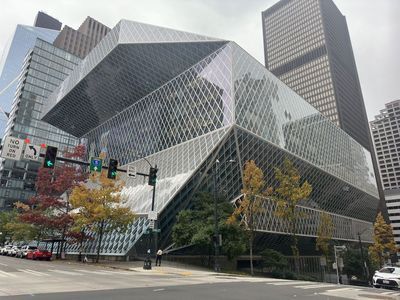 Seattle: Walk Through Downtown Landmarks and City Icons - photo 4