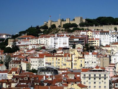 Lisbon: Self-Guided Audio Walk Through Chiado and Castle Heights - photo 3