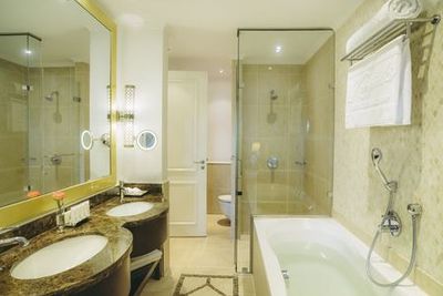 Nairobi: Self-Guided Audio Tour Through Hotels and City Icons - photo 4