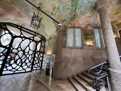 Barcelona: Self-Guided Audio Walk Through Gaudí’s Eixample - photo 4