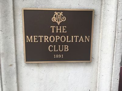 New York City: Self-Guided Audio Walk of Fifth Avenue Grandeur - photo 4