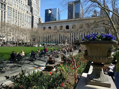 New York City: Self-Guided Audio Walk Through Midtown Icons - photo 4