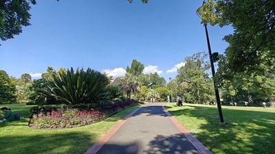 Melbourne: Self-Guided Audio Walk Through Fitzroy Gardens - photo 3