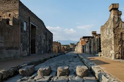 Pompei: Ticket & Audio Tour with an Archaeologist - photo 3