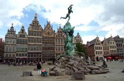 Antwerp: Self-Guided Audio Walk Through the Old City - photo 3