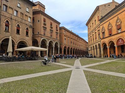 Bologna: Self-Guided Audio Walk Through Medieval Heart - photo 4