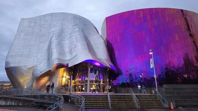Seattle: Self-Guided Audio Walk Through Art, Icons, and Waterfront - photo 3