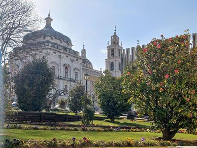 Mafra: National Palace Entry & City Walk Audio Tour - photo 3