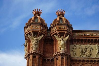 Barcelona Walking Tour with Casa Vicens Ticket - photo 3