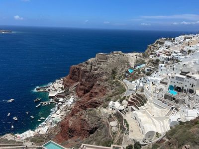 Santorini's Timeless Echoes: An Archaeological Tour - photo 3
