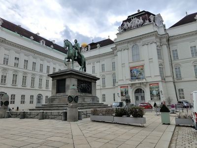 Vienna's Historic Highlights with St. Stephen Cathedral Ticket - photo 3