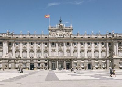 Madrid: Palacio de Liria Ticket and a Self-Guided Audio Tour through the City - photo 3