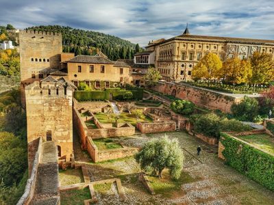 Granada: Alhambra Audio Tour (Without a Ticket) - photo 3