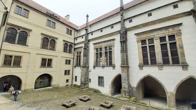 Explore Prague's Heart: In-App Audio Castle Tour - photo 4