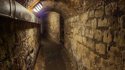 Paris: Above Catacombs Audio Tour - photo 4