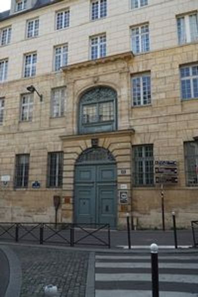 Discover Parisian Wonders: A Self-Guided Audio Tour - photo 4
