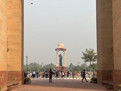 Delhi: Hauz Khas Village Historical Audio Tour - photo 4