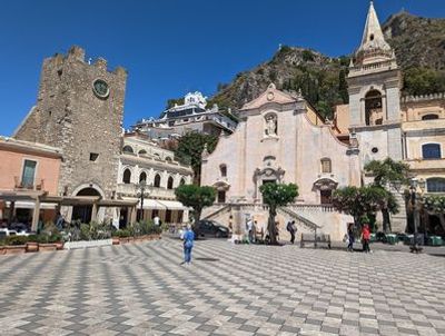 Taormina: Gate-to-Gate Cultural Audio Tour - photo 3