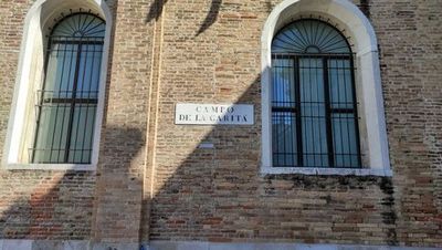 Venice: Walking Journey Through San Polo & Rialto Areas - photo 4