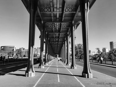 Paris: Eiffel Tower Audio Tour - photo 3