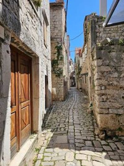 Trogir City Highlights: A Walking Tour of Timeless Wonders - photo 3