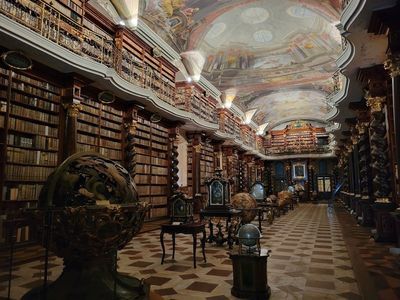 Explore Prague's Rich History: In-App Audio Tour - photo 4