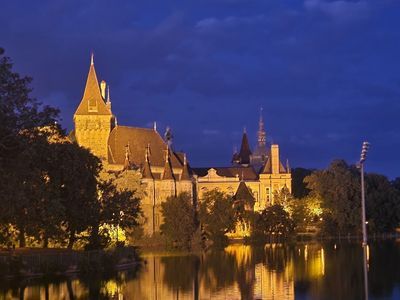 Budapest: Vibrant Culture & History Audio Tour - photo 4