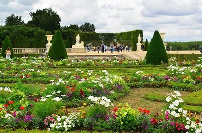 Versailles: A Self-Guided Audio Tour of the Gardens Gems - photo 3
